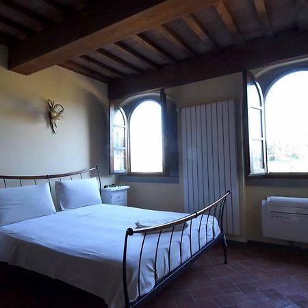ラストラ・ア・シーニャHistorical Palace In The Heart Of Tuscanyアパートメント エクステリア 写真